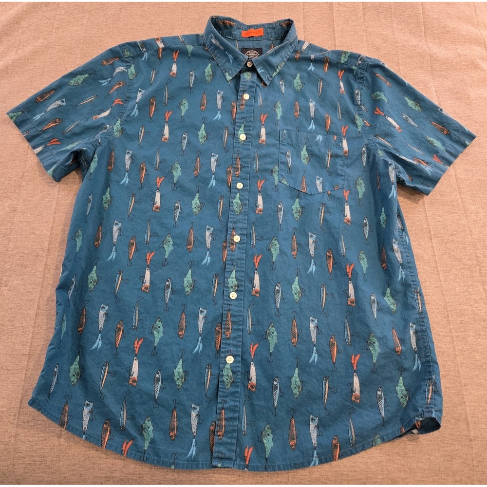 St John's Bay Men's Short Sleeve Performance Button Down Casual Fishing Lures XL